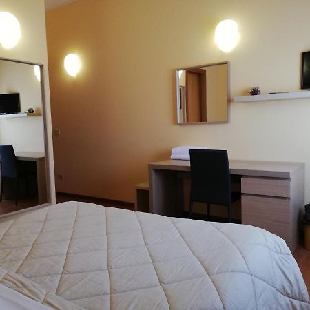 Albergo Roma Ланчано Екстериор снимка