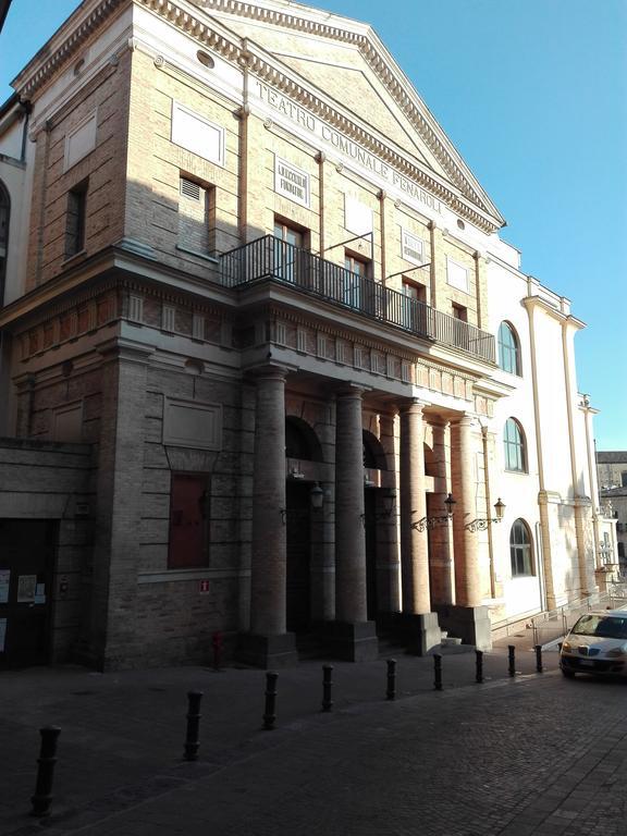 Albergo Roma Ланчано Екстериор снимка