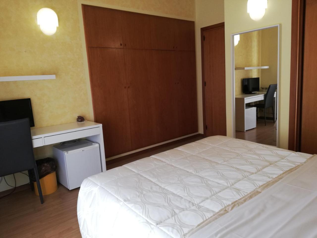 Albergo Roma Ланчано Екстериор снимка