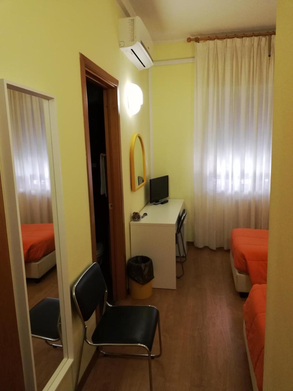 Albergo Roma Ланчано Екстериор снимка