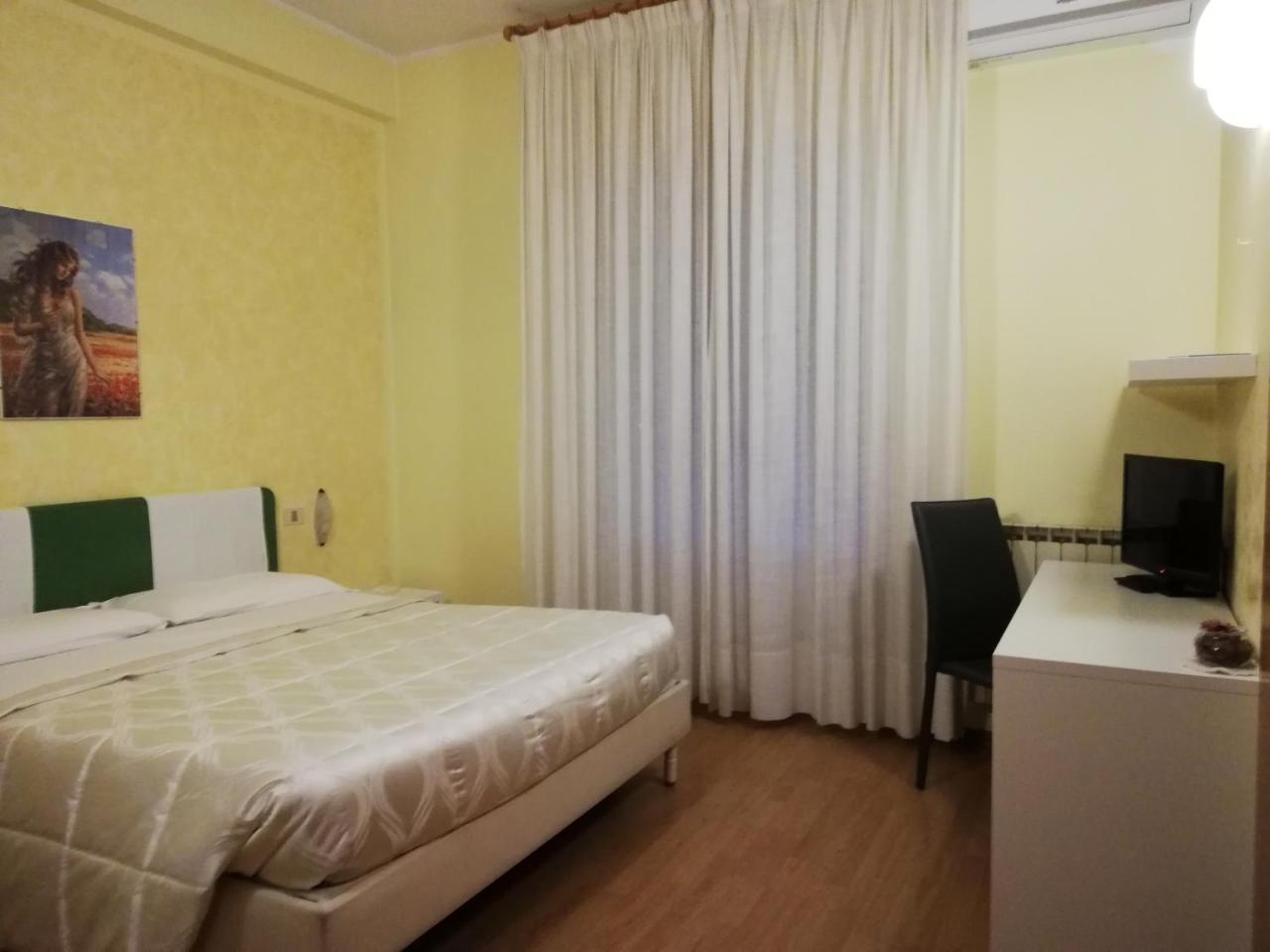 Albergo Roma Ланчано Екстериор снимка